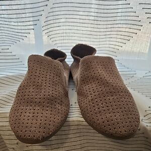 Lucky Brand Brown Perforated Flats Size 8